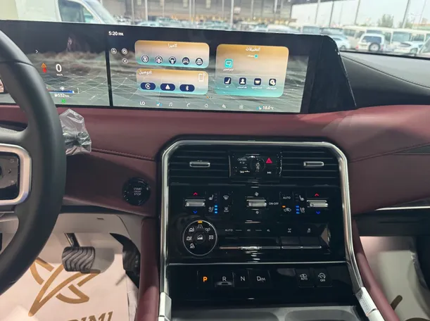 Car image 16