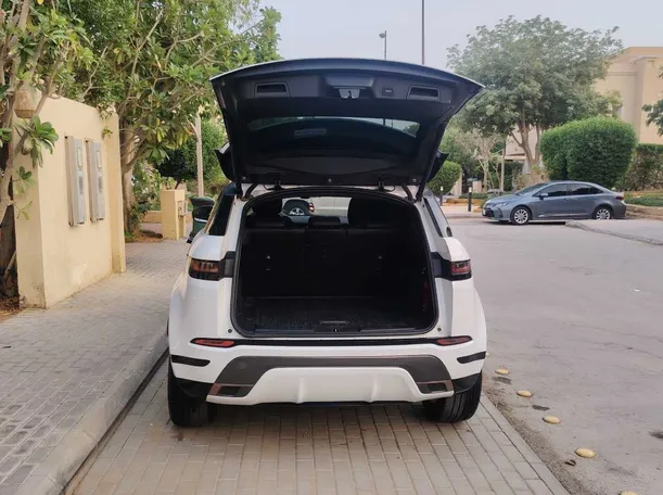 Car image 21