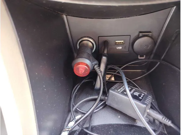 Car image 26