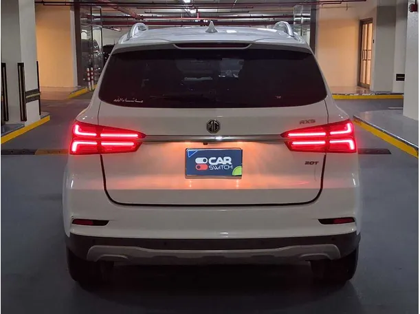 Car image 6