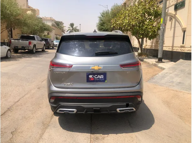 Car image 6