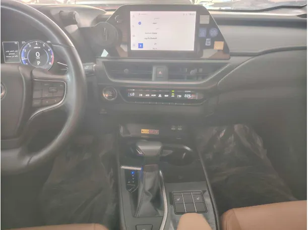 Car image 23