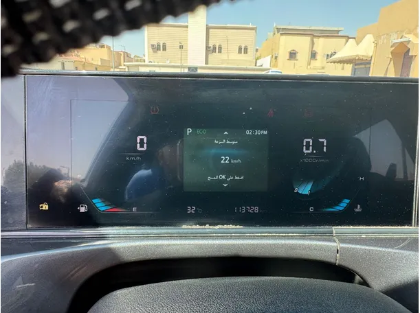 Car image 18