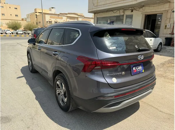 Car image 7