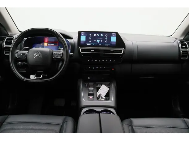 Car image 14
