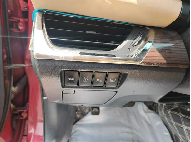 Car image 36