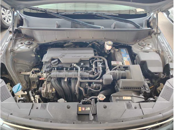 Car image 32