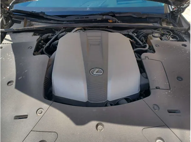 Car image 26