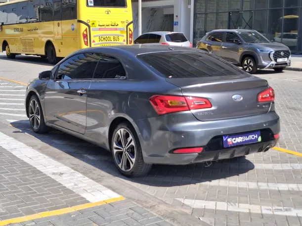 Car image 7