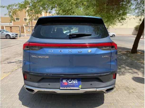 Car image 7