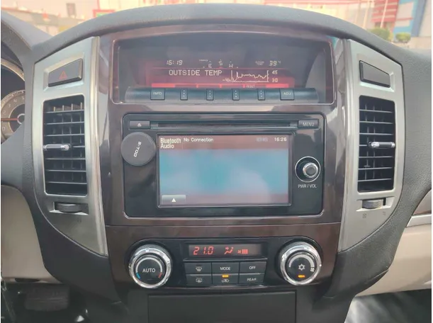Car image 20