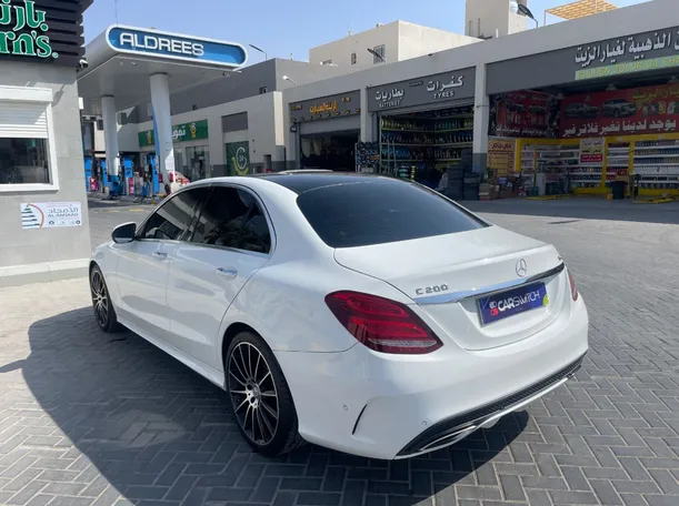 Car image 7
