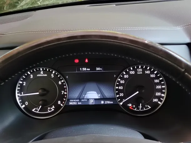 Car image 26