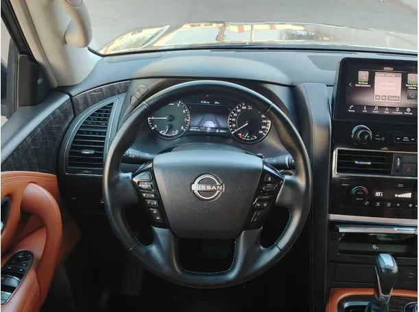 Car image 26