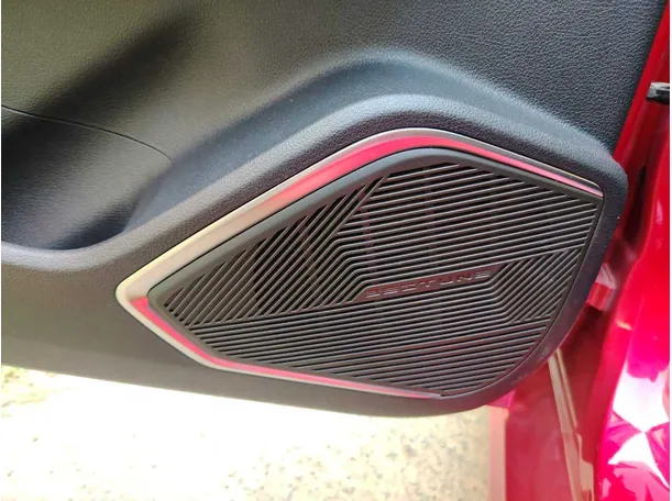 Car image 37