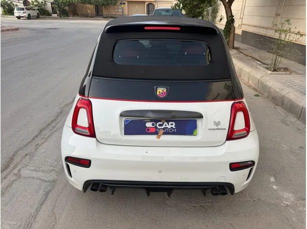 Car image 7