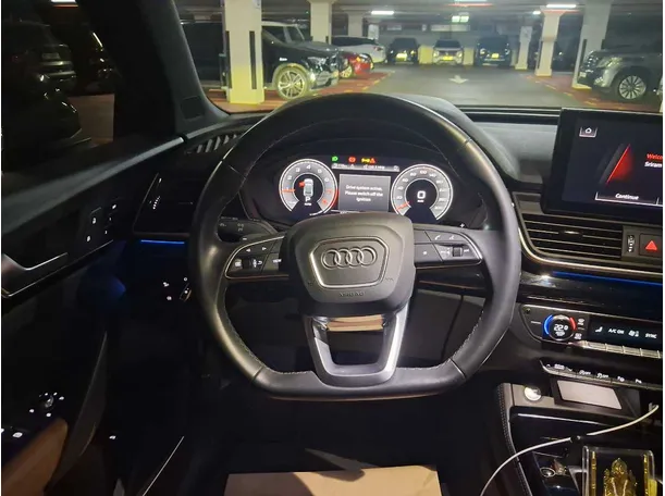 Car image 21