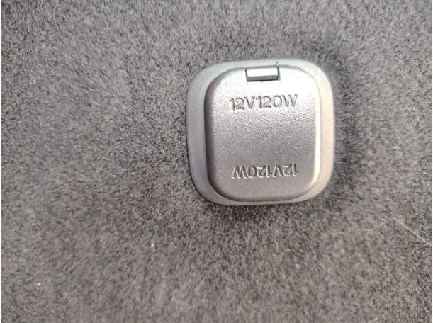 Car image 33