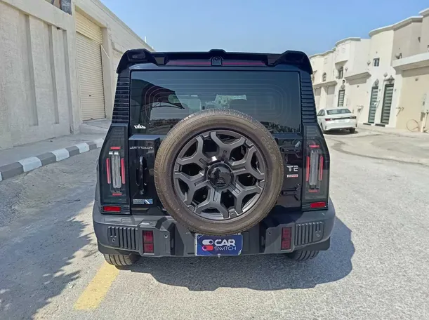 Car image 7
