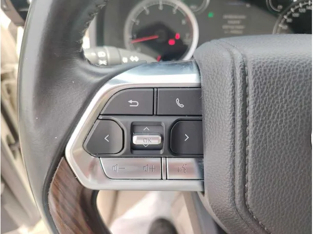 Car image 44