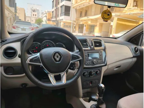 Car image 27