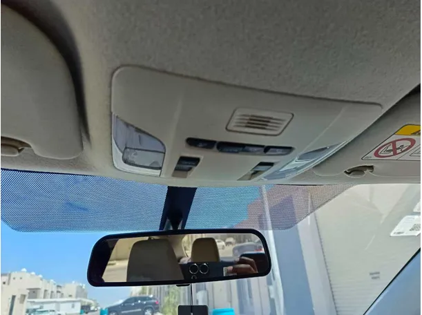 Car image 27
