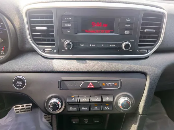 Car image 23