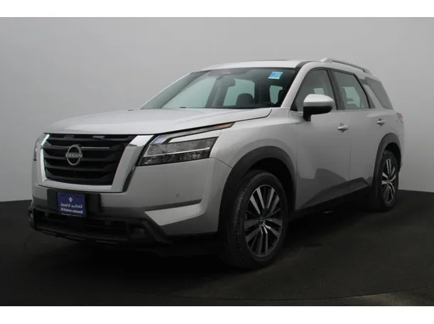 2022 Nissan Pathfinder in UAE