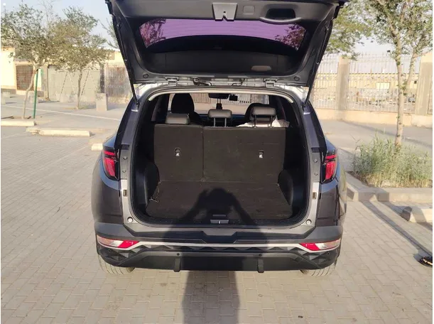 Car image 22