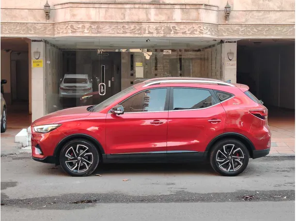 Car image 8