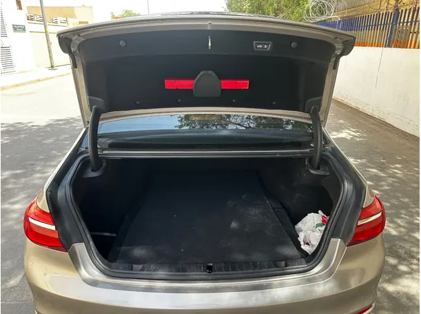 Car image 24