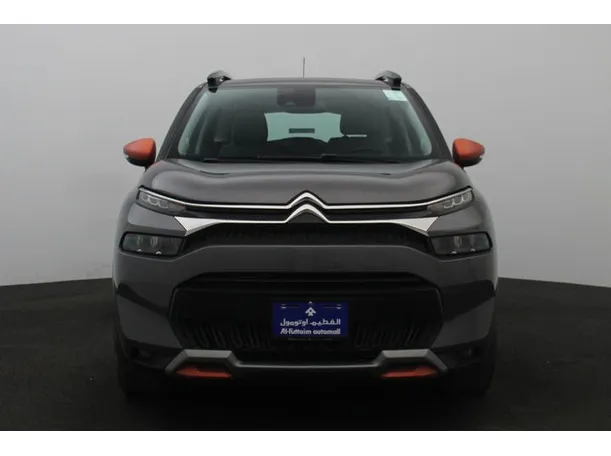 Car image 11