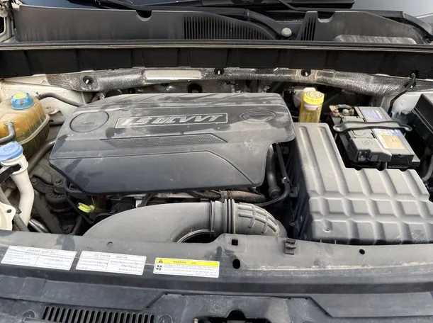 Car image 30