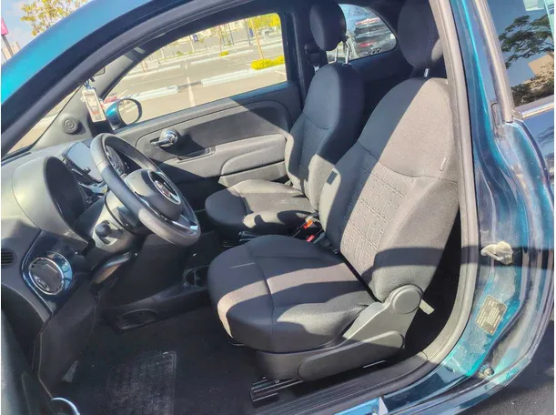 Car image 13