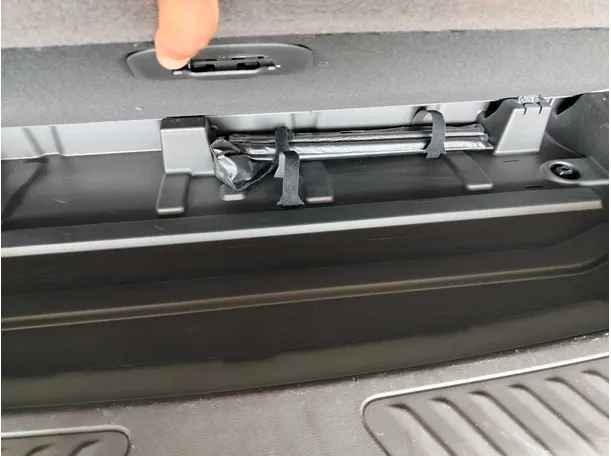 Car image 39