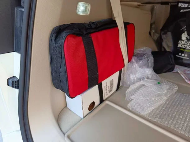Car image 36