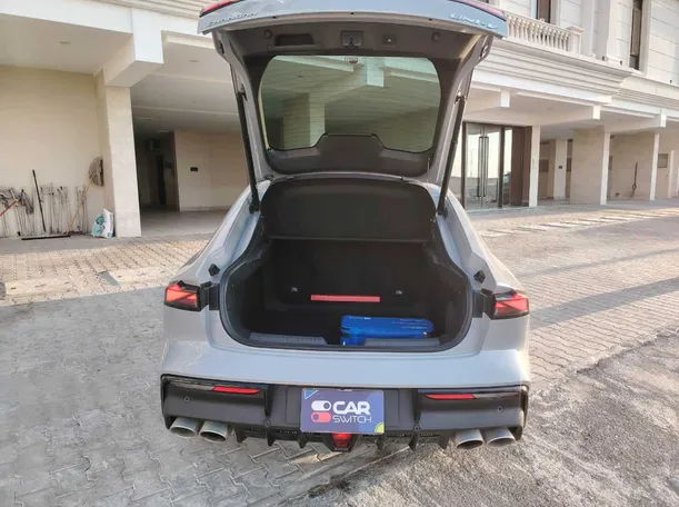 Car image 31