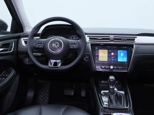 Car image 15