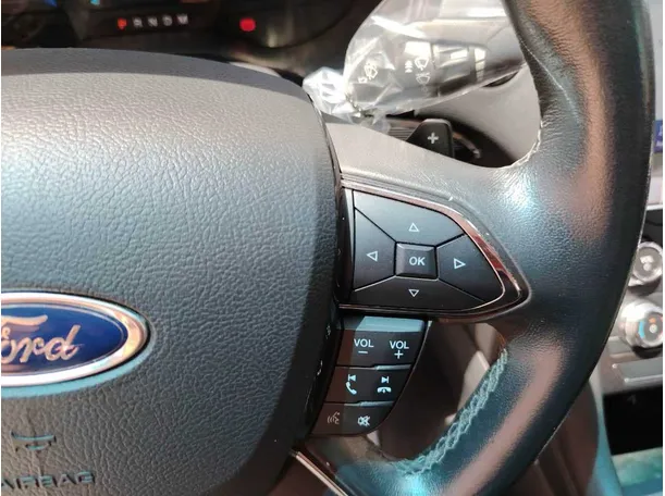 Car image 37