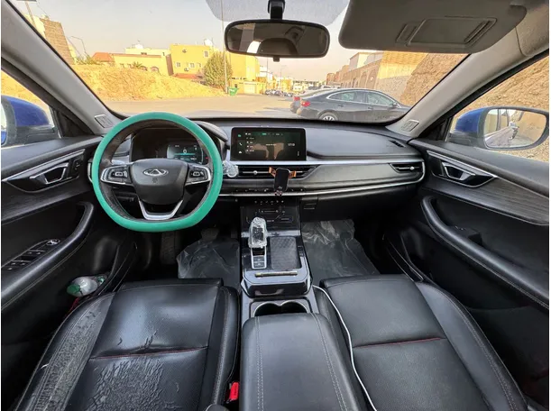 Car image 15