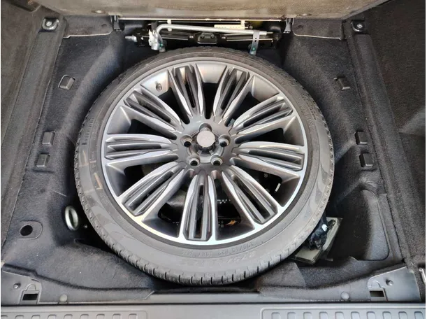 Car image 41