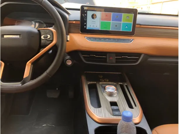 Car image 17