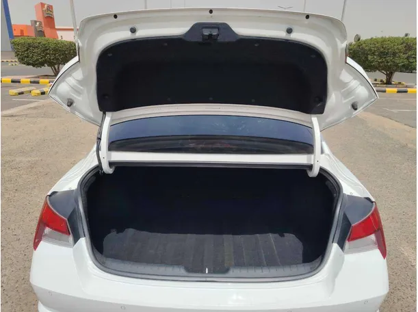 Car image 23