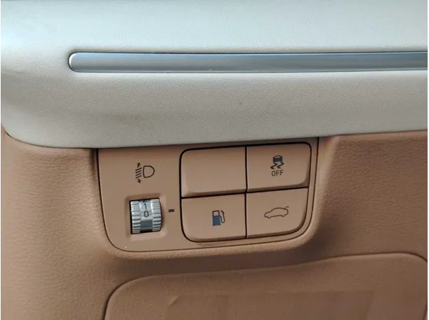 Car image 31