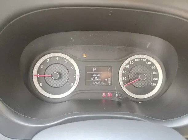 Car image 28