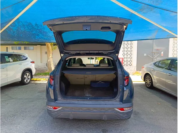 Car image 23