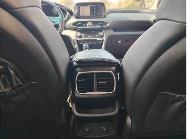 Car image 29
