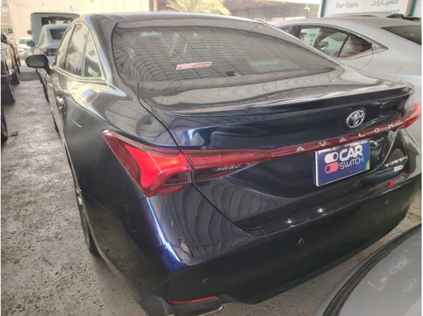 Car image 8