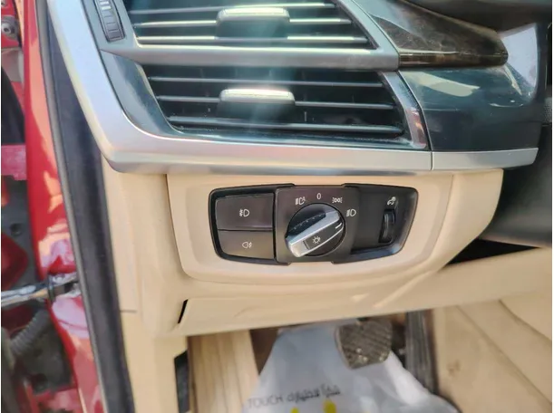 Car image 38