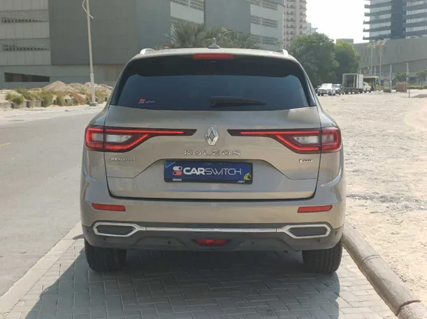 Car image 6